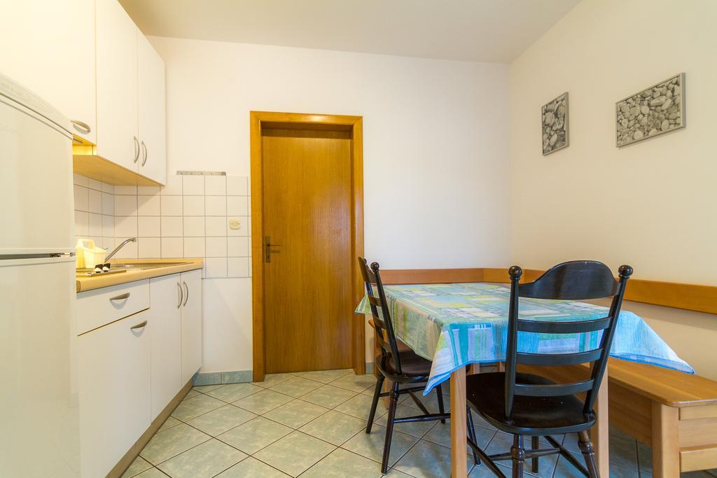 Apartments Ok لوبار المظهر الخارجي الصورة